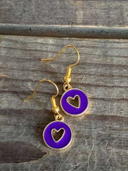 Boucles d’oreilles mauves coeur dores Comme un ange