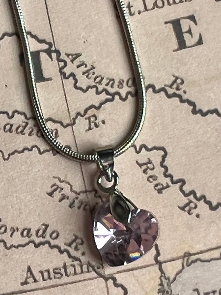 Collier cœur cristaux rose mauve Comme un ange