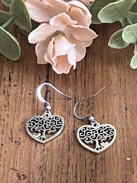 Boucles oreilles coeur arbre de vie couleur argent Comme un ange