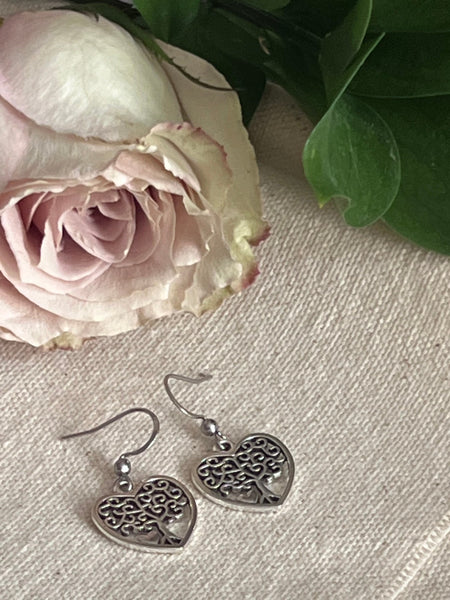 Boucles oreilles coeur arbre de vie couleur argent Comme un ange