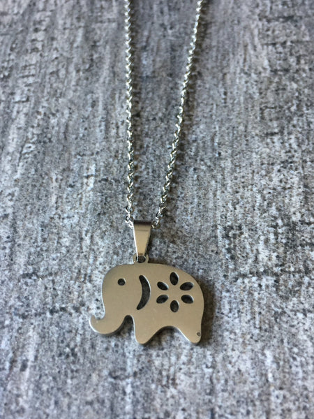 Collier éléphant Bijoux éléphant Collier animal totem Symbole éléphant Collier sagesse éléphant Comme un ange