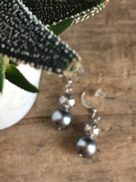Chic boucles d'oreille perle ton champagne or, chic and delicate bride earrings or 5-7 or soecial event jewelry Comme un ange