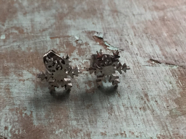 Boucles d’oreilles Flocon de neige couleur argent  stud snow flake silver Comme un ange