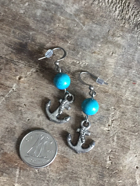 rustic anchor earring, little silver anchor, anchor charm, delicate anchor earrings Comme un ange