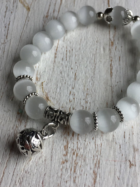 Bracelet blanc perlé Comme un ange