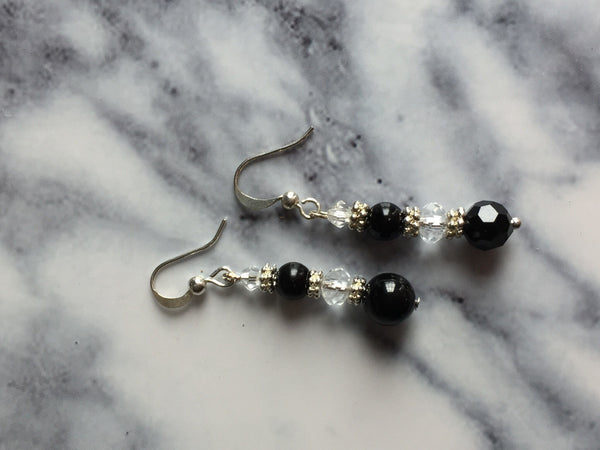 Boucles d’oreilles longues cristal et perles noirs black long Earrings Comme un ange