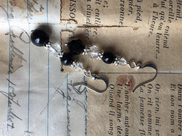 Boucles d’oreilles longues cristal et perles noirs black long Earrings Comme un ange