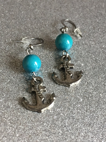 rustic anchor earring, little silver anchor, anchor charm, delicate anchor earrings Comme un ange