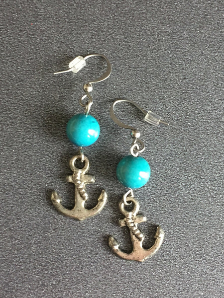 rustic anchor earring, little silver anchor, anchor charm, delicate anchor earrings Comme un ange
