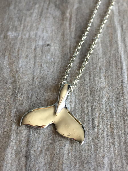 Collier couleur argenté petite sirène baleine poisson de mer mermaids whale silver  Necklace Comme un ange