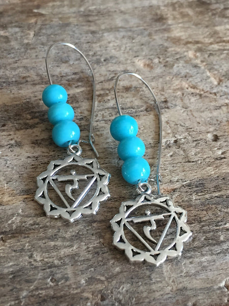 Boucles d’oreilles chakras perles turquoises chakras Earrings Comme un ange