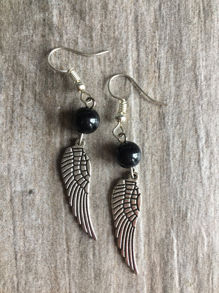 Boucles d’oreilles ailes d’ange perle noire Wing Angel Comme un ange