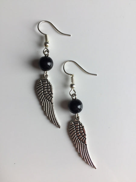 Boucles d’oreilles ailes d’ange perle noire Wing Angel Comme un ange