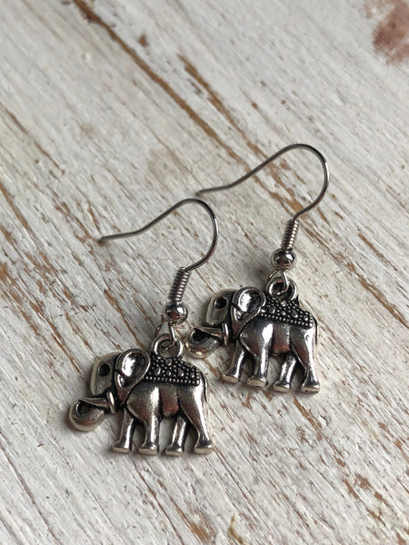 Boucles d’oreilles éléphants ton argent silver éléphant earrings Comme un ange
