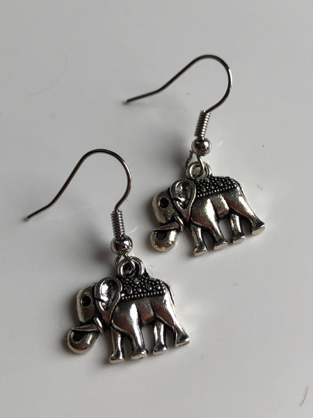 Boucles d’oreilles éléphants ton argent silver éléphant earrings Comme un ange