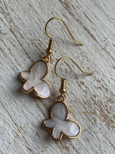 Boucles d’oreilles papillon blanc et or Comme un ange