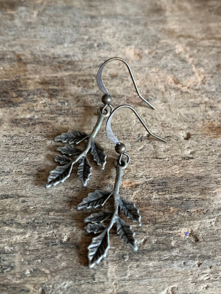 Boucles d’oreilles breloque feuille bronze Comme un ange