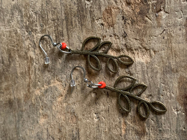 Boucles d’oreilles breloque feuilles bronze Comme un ange