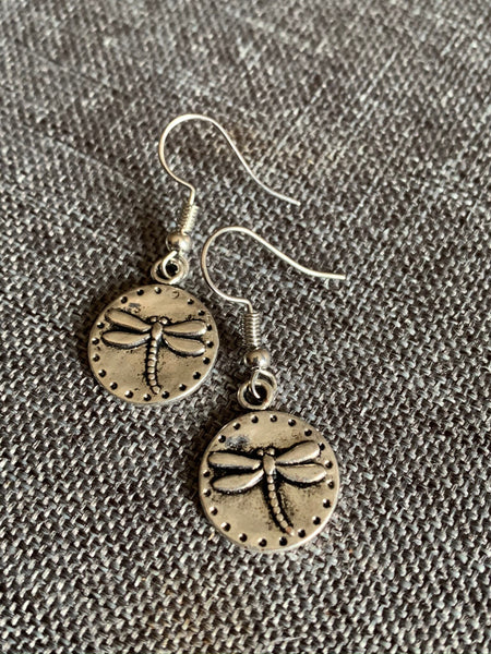 Boucles d’oreilles breloque médaillon argent libellule Comme un ange
