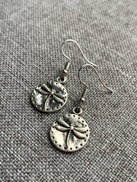 Boucles d’oreilles breloque médaillon argent libellule