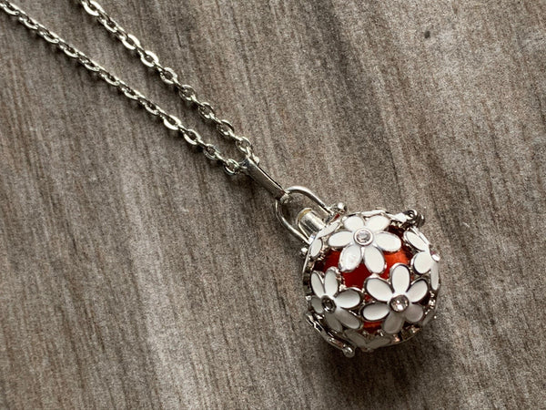 Collier breloque fleurs argent bijoux diffuseur Comme un ange