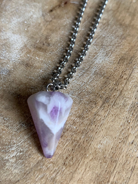 Collier pendule breloque pierre mauve amethyste Comme un ange