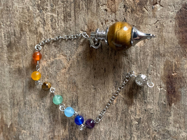Pendule pierre brune et chaîne argent avec billes de résine arc-en-ciel chackras pendulum mystique Comme un ange