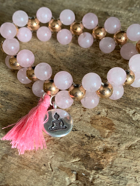 Bracelet billes de verre rose et or avec breloque argent bouddha Comme un ange