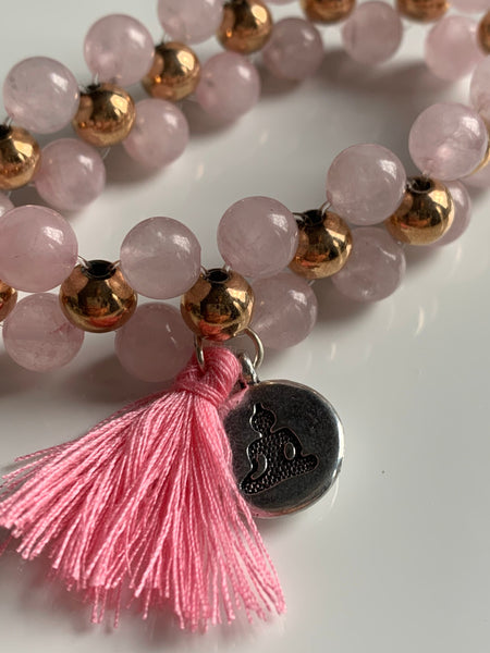Bracelet billes de verre rose et or avec breloque argent bouddha Comme un ange
