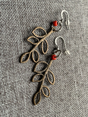 Boucles d’oreilles breloque feuilles bronze Comme un ange