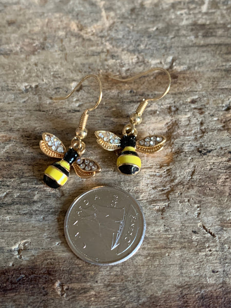 Boucles d’oreilles alliage de métaux or breloque abeille Comme un ange