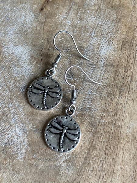 Boucles d’oreilles breloque médaillon argent libellule Comme un ange