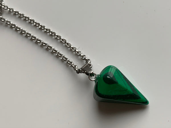 Collier pendule chaine argent et pierre verte pendulum mystique Comme un ange