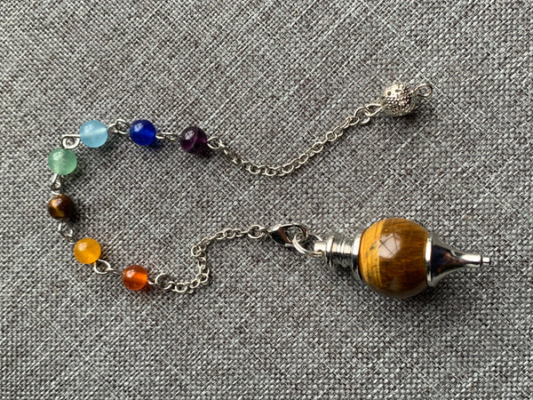 Pendule pierre brune et chaîne argent avec billes de résine arc-en-ciel chackras pendulum mystique Comme un ange