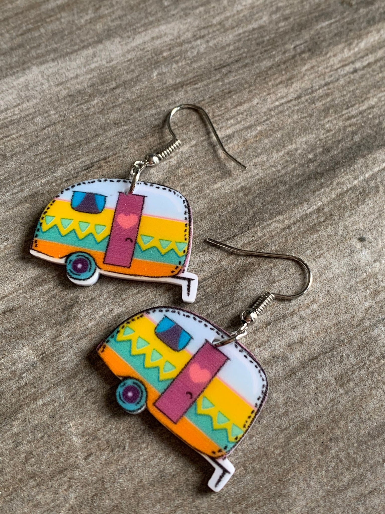 Boucles d’oreilles roulottes camping colorées Comme un ange