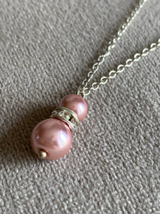Collier chic chaîne argent délicate perles roses et alliage de métaux argent Comme un ange