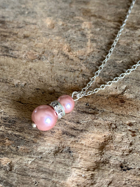 Collier chic chaîne argent délicate perles roses et alliage de métaux argent Comme un ange