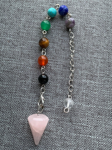 pierre de quartz rose et alliage de métaux argent billes de verre chackras arc-en-ciel pendulum mystique Comme un ange
