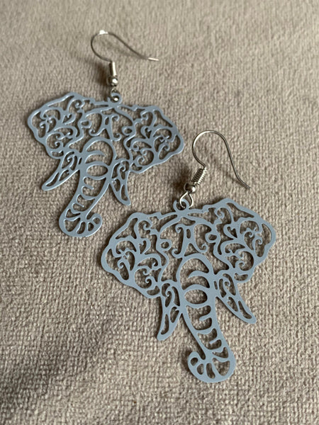 Boucles d’oreilles breloque éléphant gris alliage de métaux Comme un ange