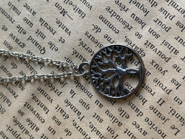 Collier breloque arbre de vie. Chaîne stainless Comme un ange
