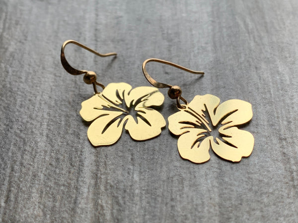 Boucles d’oreilles breloque fleur hibiscus alliage de métaux or Comme un ange