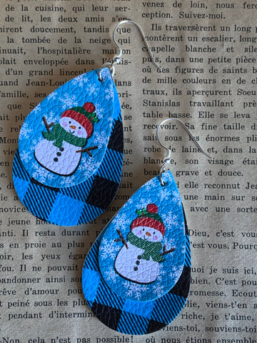 Boucles d’oreilles breloque de cuir bonhomme de neige sur fond bleu Comme un ange