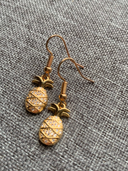 Boucles d’oreilles breloque ananas or Comme un ange