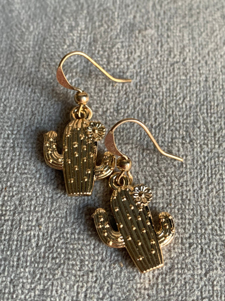 Boucles d’oreilles breloque cactus alliage de métaux or Comme un ange