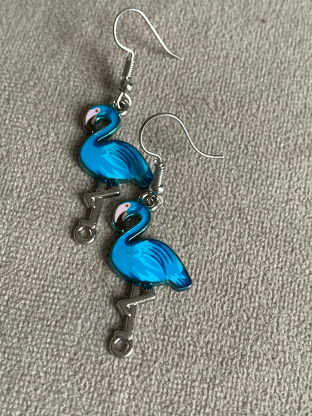 Boucles d’oreilles breloque flamant rose bleu Comme un ange