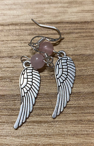 Boucles d’oreilles breloque plume en argent et bille d’améthyste mauve