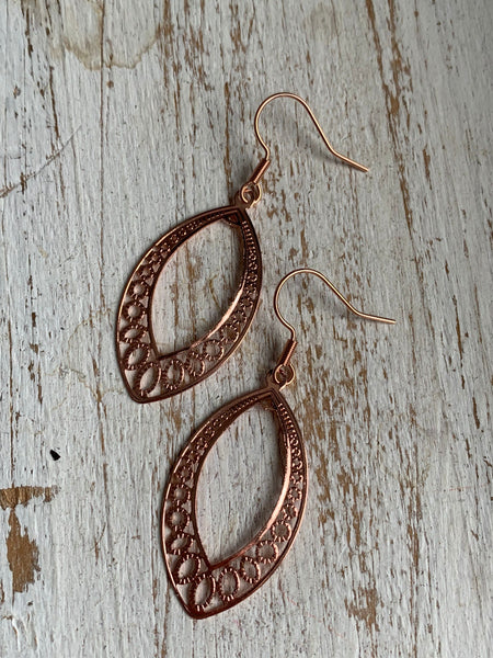 Boucles d’oreilles breloque vintage alliage de métaux rose gold Comme un ange