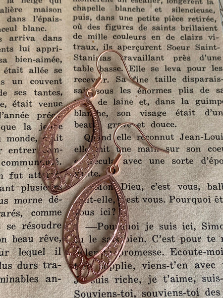 Boucles d’oreilles breloque vintage alliage de métaux rose gold Comme un ange