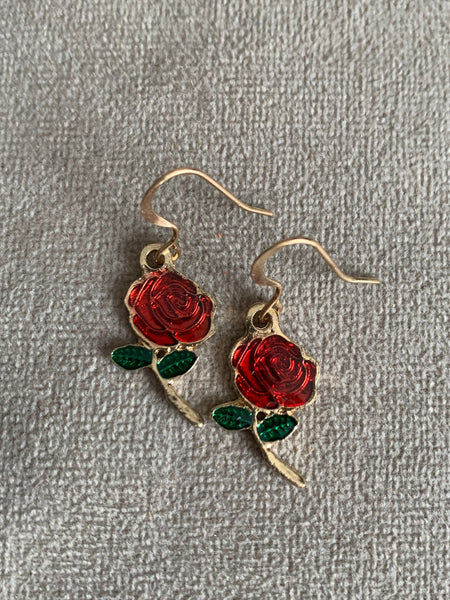 Boucles d’oreilles breloque fleur rose alliage de métaux or Comme un ange