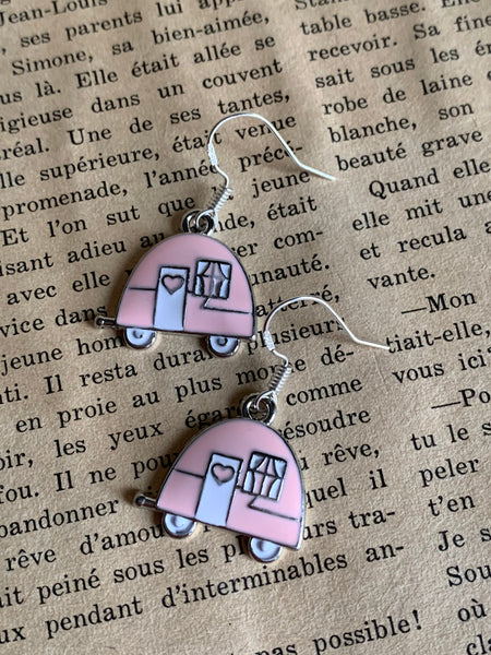 Boucles d’oreilles breloque roulotte traîler tente alliage de métaux argent camping Comme un ange